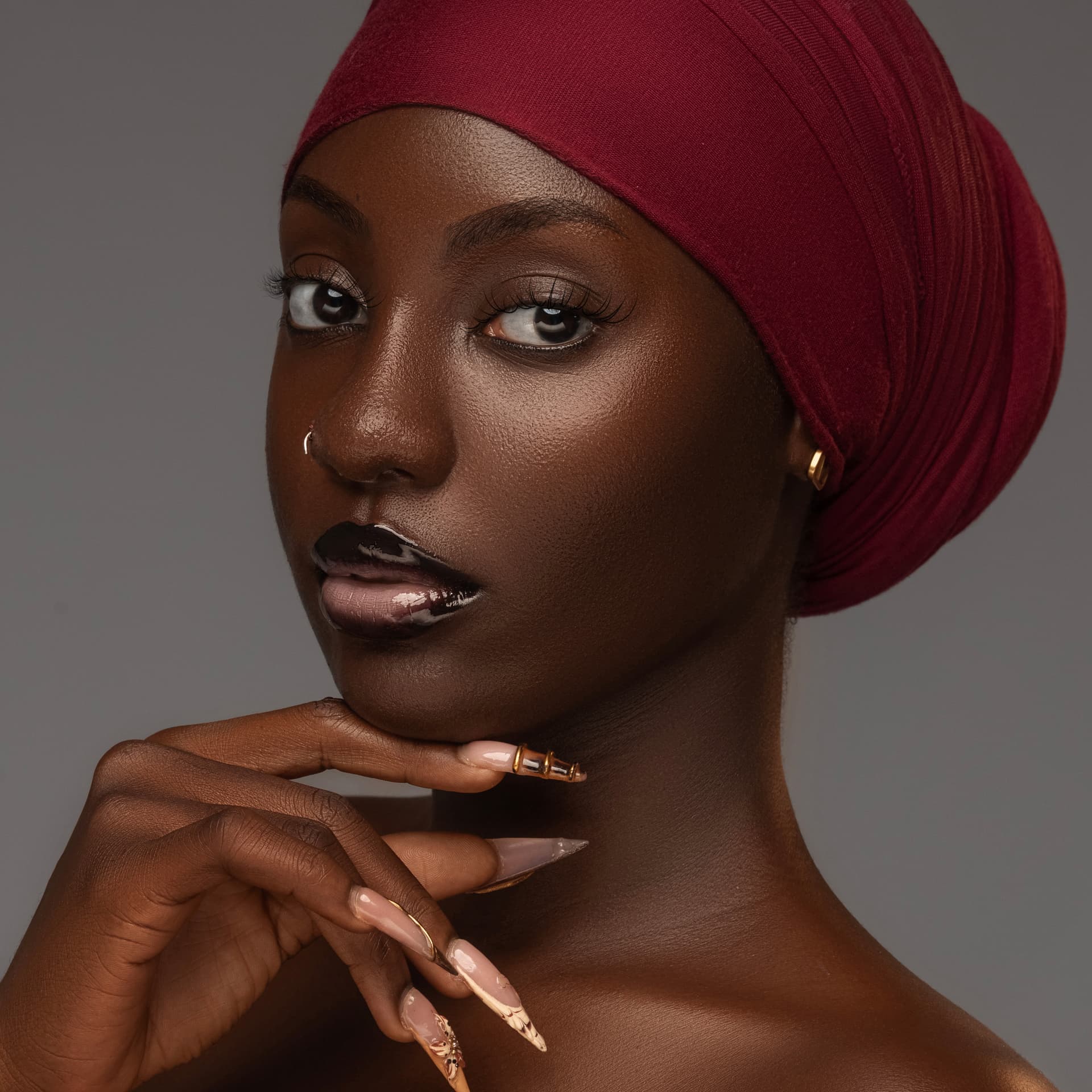 Portrait after natural AI auto retouching in Azap